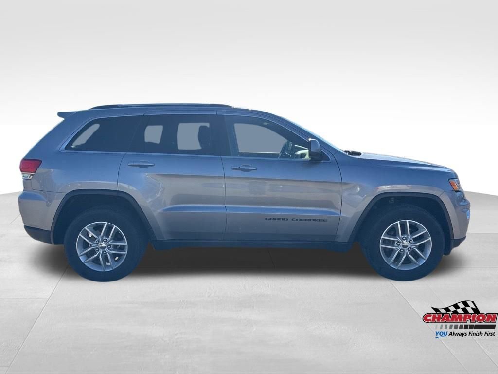 Used 2018 Jeep Grand Cherokee Laredo image 8