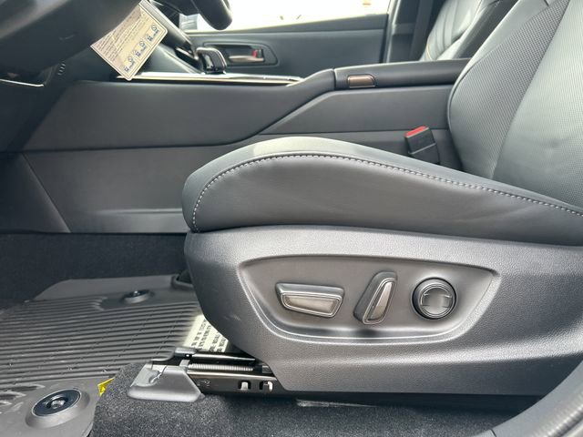 New 2026 Toyota Crown Signia w/ Advanced Technology Package AWD/4WD image 30