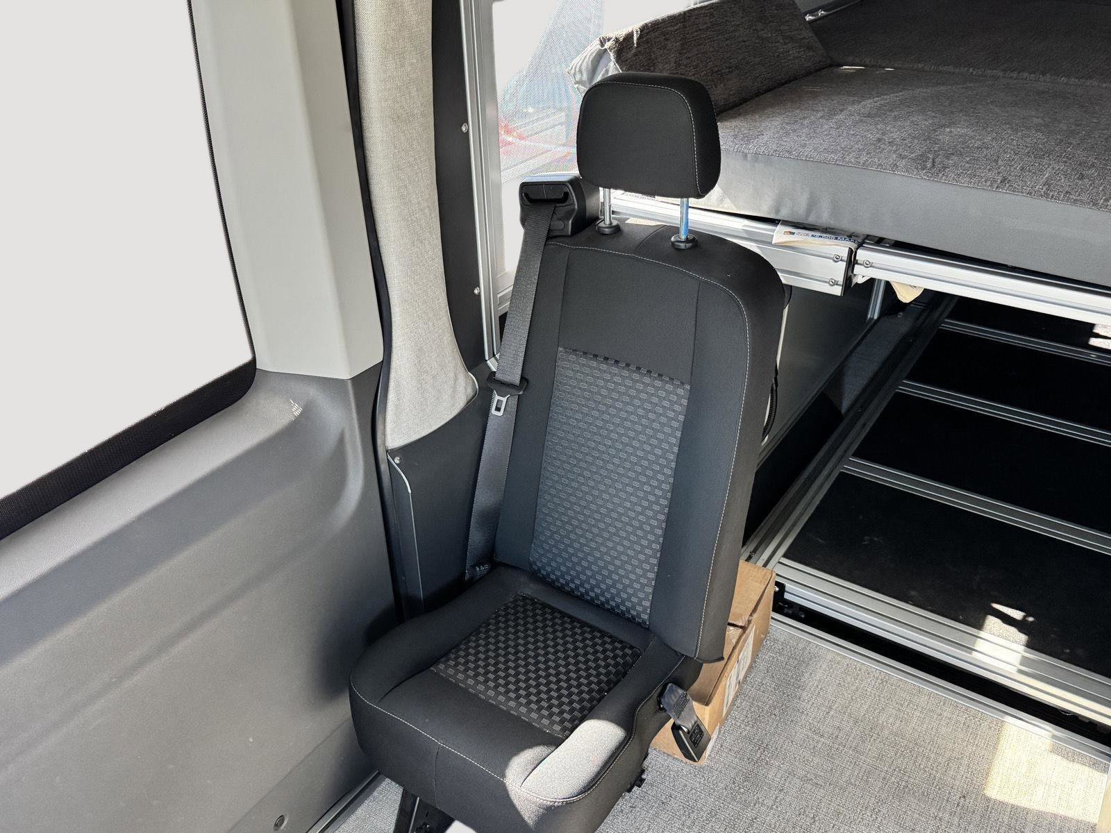 Used 2023 Ford Transit 350 XLT image 12