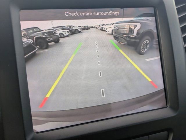 Used 2022 Jeep Cherokee Latitude Lux w/ Mopar Interior Package image 18