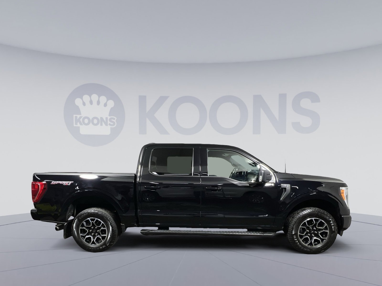 Used 2023 Ford F150 XLT w/ Equipment Group 302A High image 8