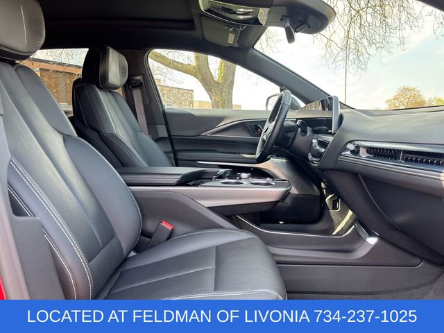 Used 2024 Cadillac Lyriq Luxury RWD image 27