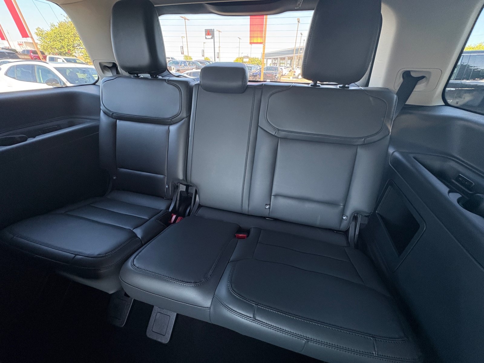 Used 2026 Ford Expedition Active RWD image 25
