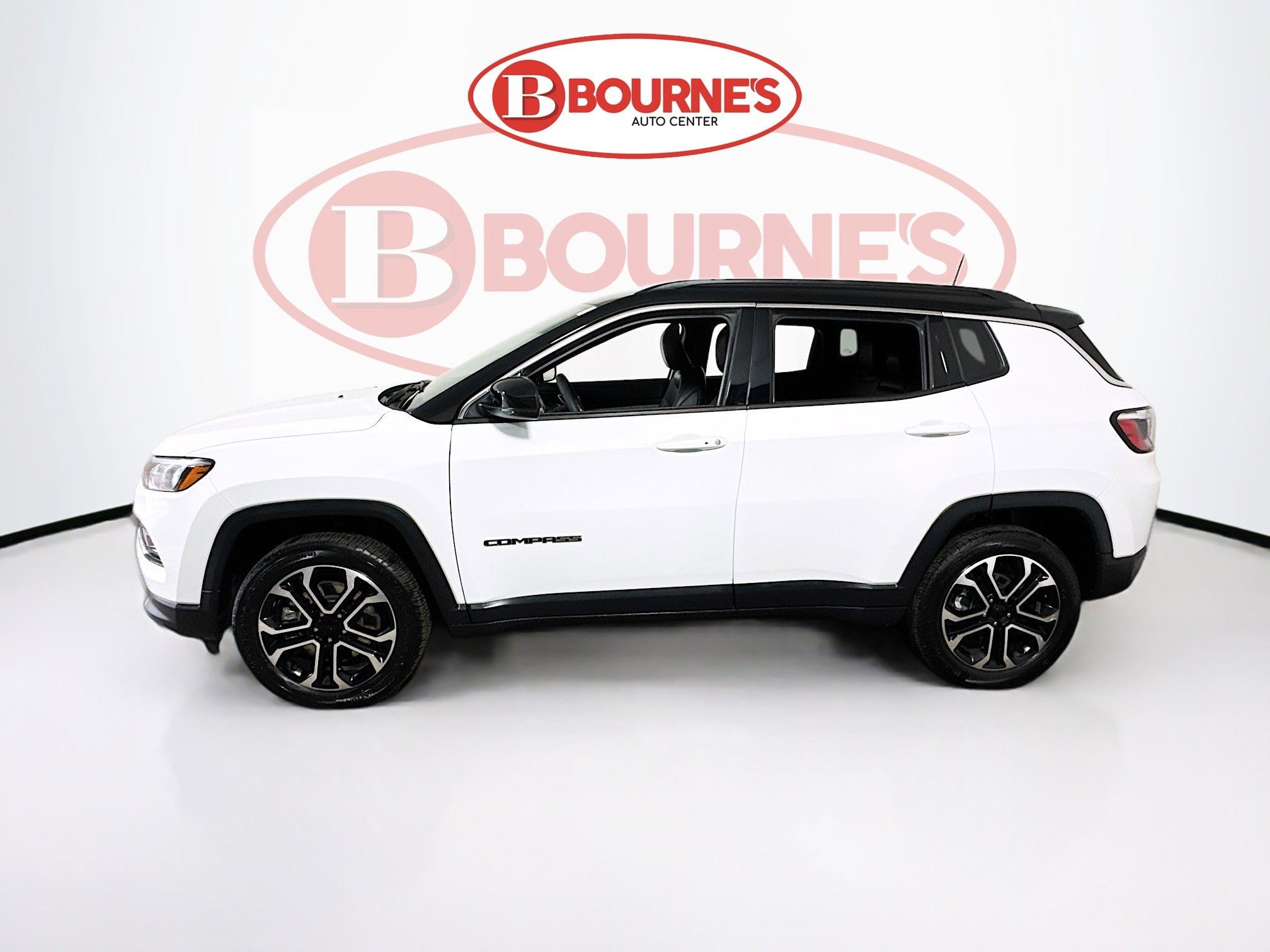 Used 2023 Jeep Compass Limited AWD/4WD image 5