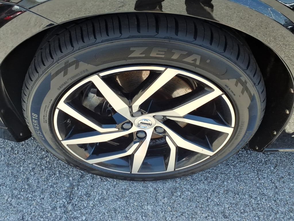 Used 2020 Volvo S60 T5 Momentum w/ Protection Package FWD image 5