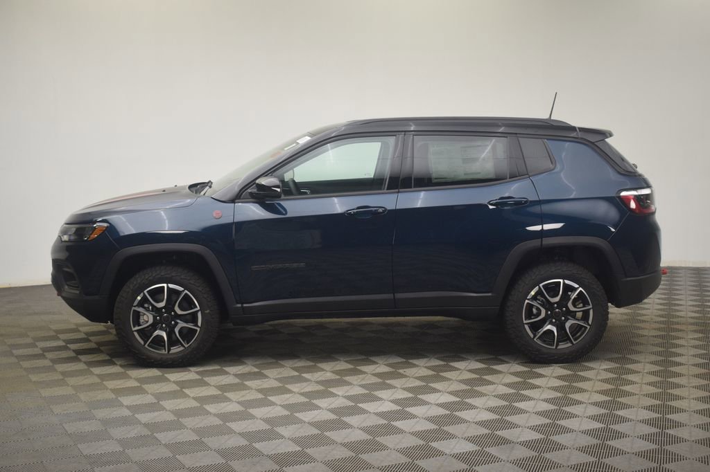 New 2026 Jeep Compass Trailhawk AWD/4WD image 13
