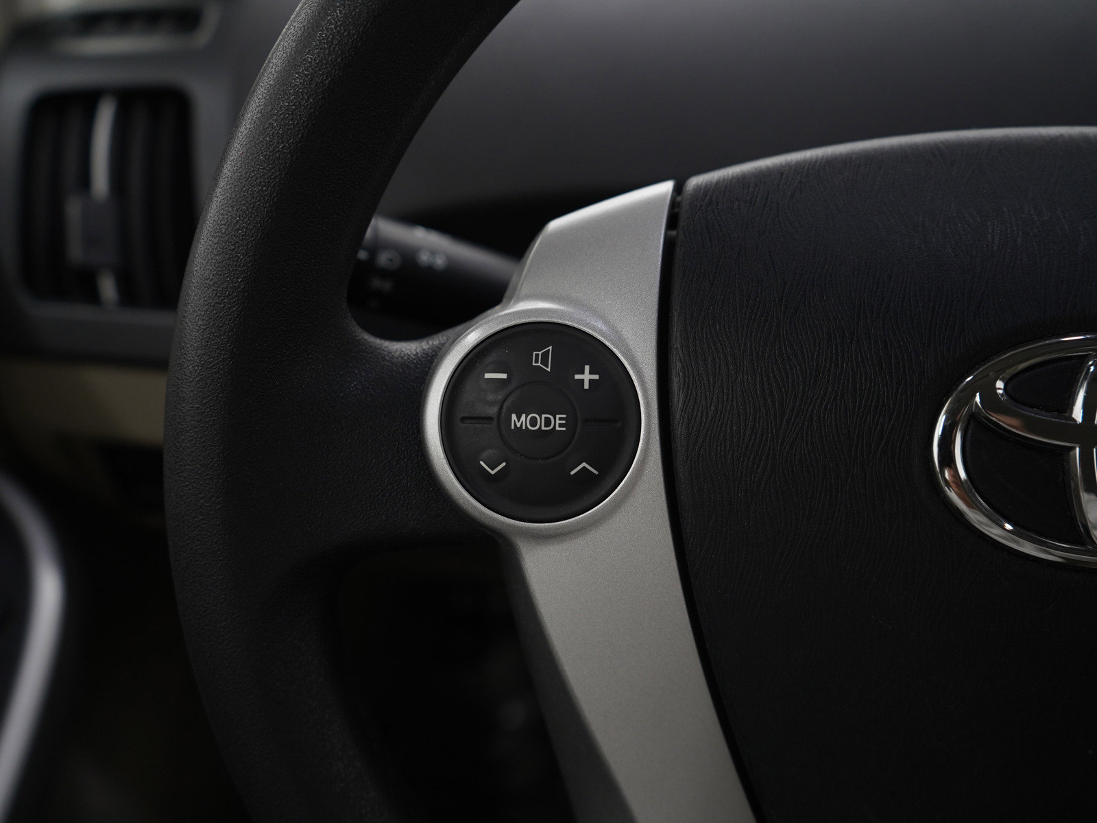 Used 2011 Toyota Prius Two image 21