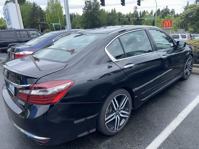Used 2017 Honda Accord Sport Special Edition image 3