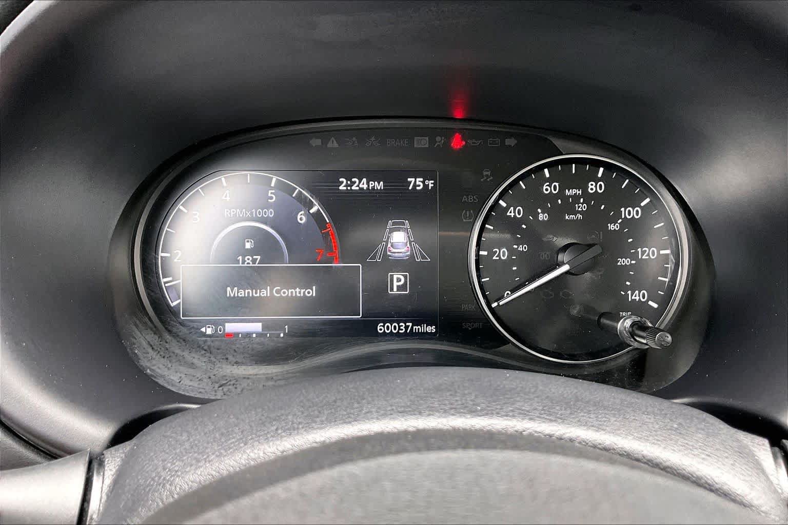 Certified 2024 Nissan Kicks SR FWD image 25