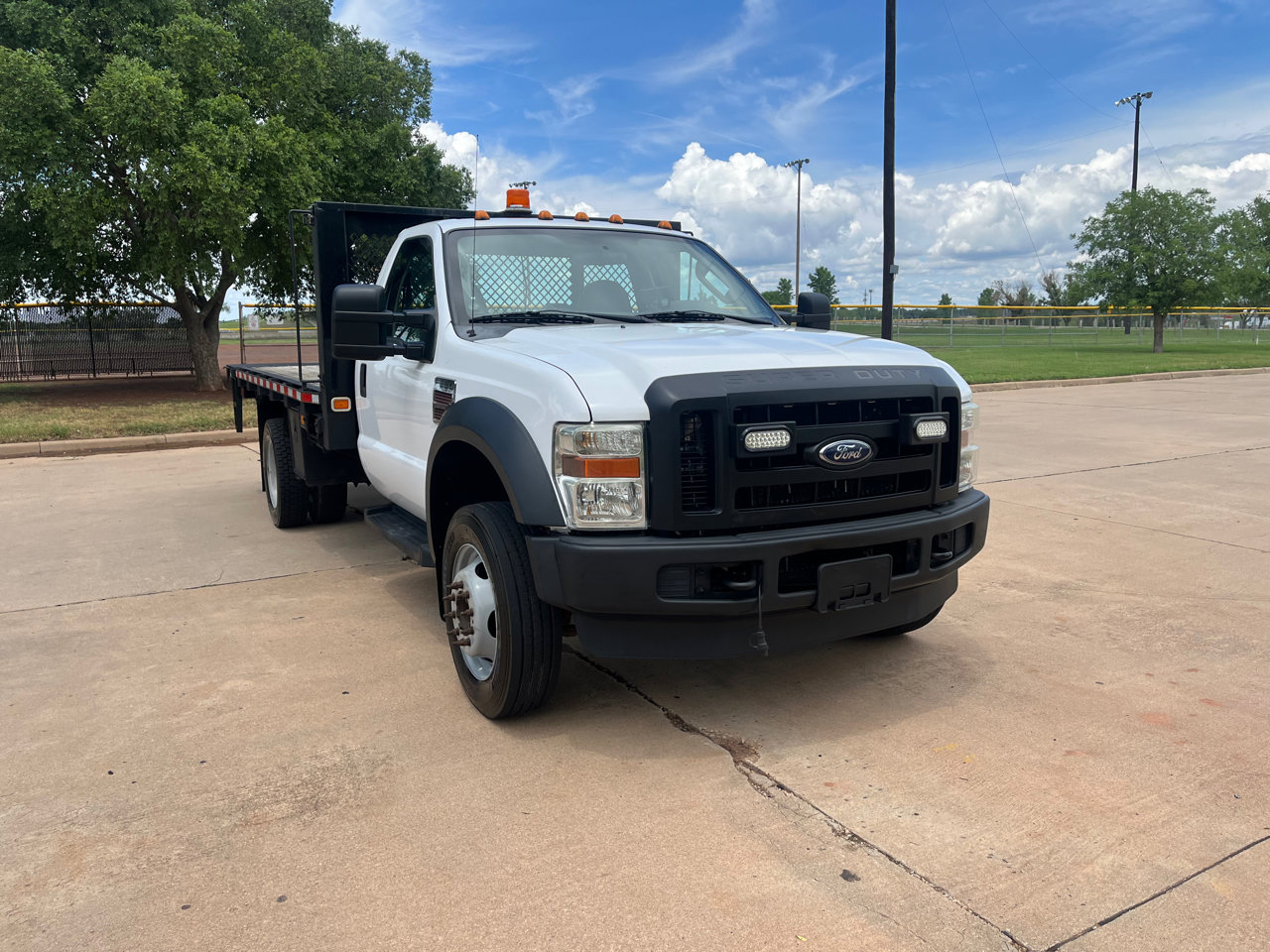 Used 2009 Ford F550 2WD Regular Cab Super Duty image 13
