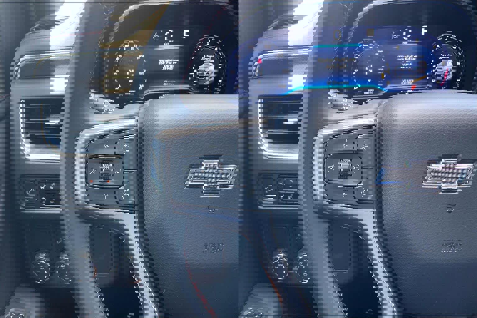 Used 2023 Chevrolet Suburban RST w/ Luxury Package image 23