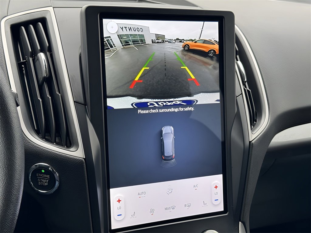 Used 2023 Ford Edge SEL image 10