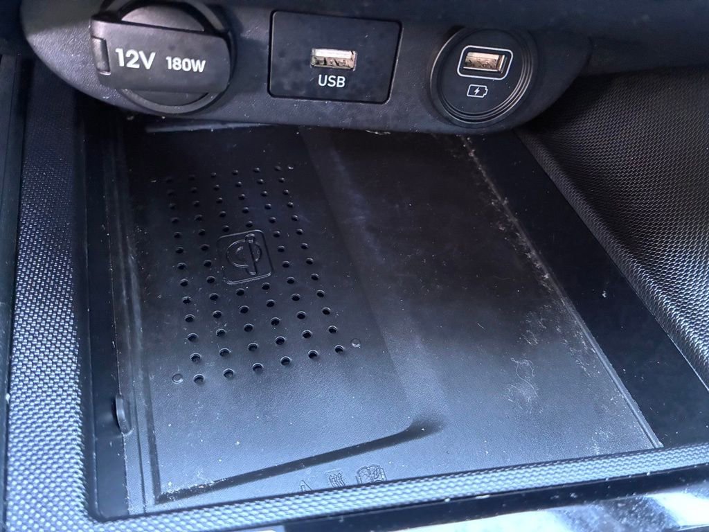 Used 2023 Hyundai Elantra SEL w/ Convenience Package FWD image 30