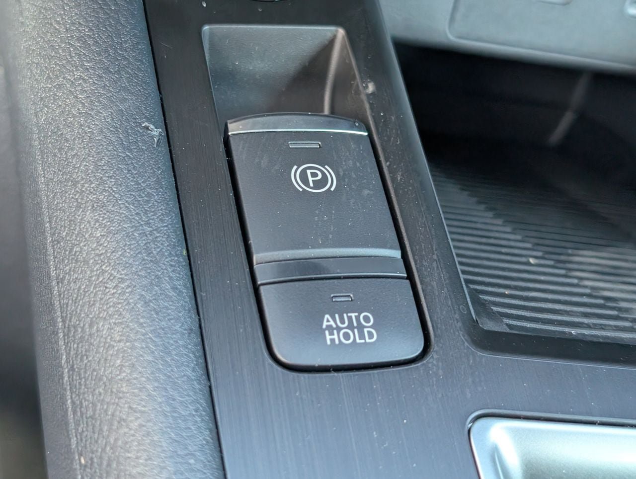 New 2026 Nissan Kicks S FWD image 17