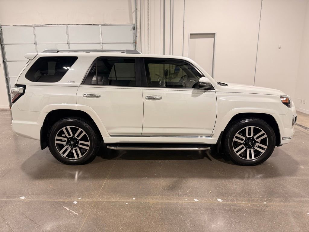 Used 2020 Toyota 4Runner Limited AWD/4WD image 4