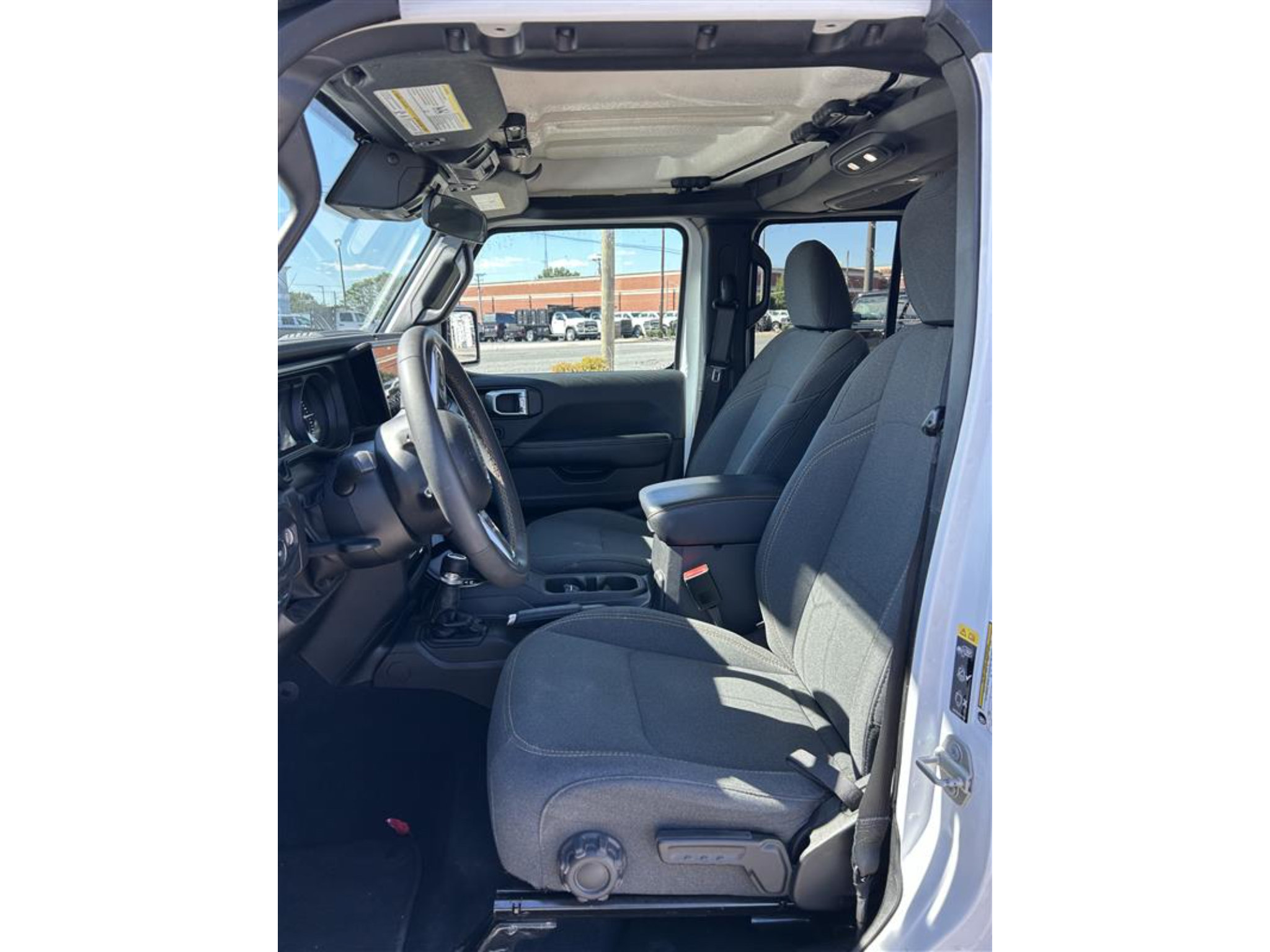 Certified 2024 Jeep Wrangler Unlimited Sahara AWD/4WD image 8