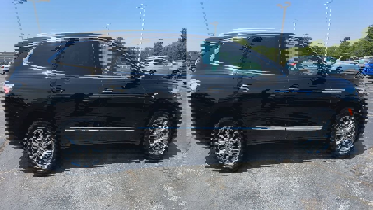 Certified 2023 Buick Enclave Essence w/ Experience Buick Package image 9