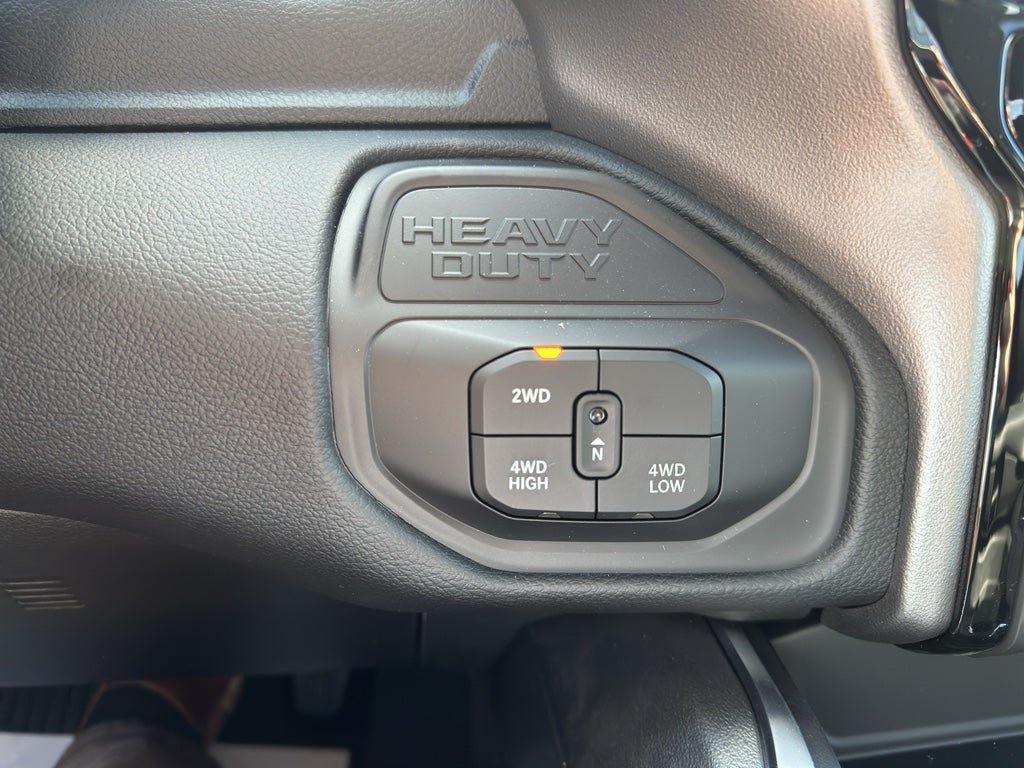 New 2026 RAM 2500 Big Horn AWD/4WD image 15