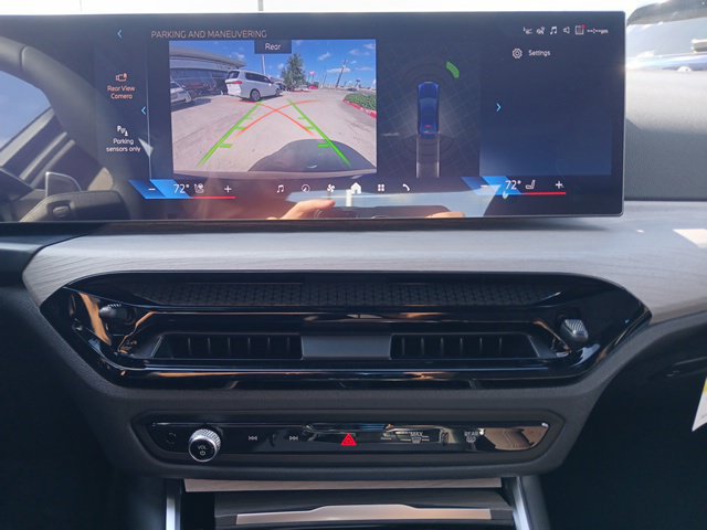 New 2026 BMW 330i Sedan w/ M Sport Package RWD image 19