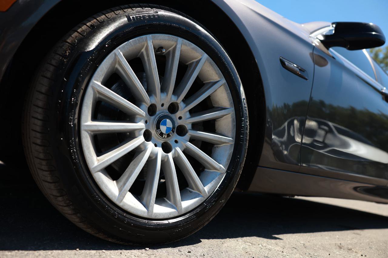 Used 2012 BMW 528i Sedan RWD image 31