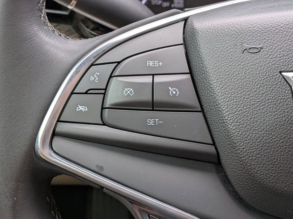 Used 2018 Cadillac XT5 FWD image 28