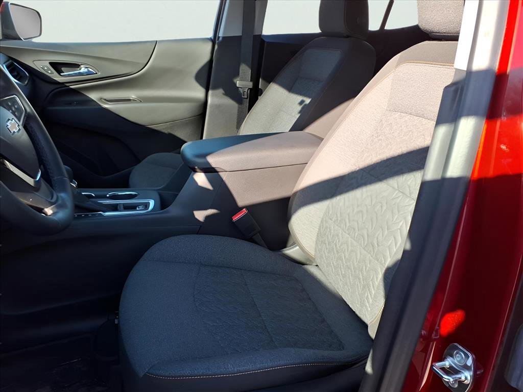 Used 2024 Chevrolet Equinox LT w/ LPO, Floor Liner Package image 8