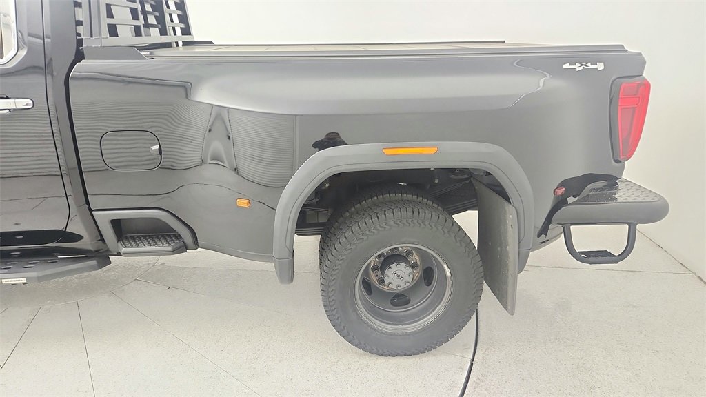 Used 2021 GMC Sierra 3500 SLT w/ SLT Convenience Package image 6