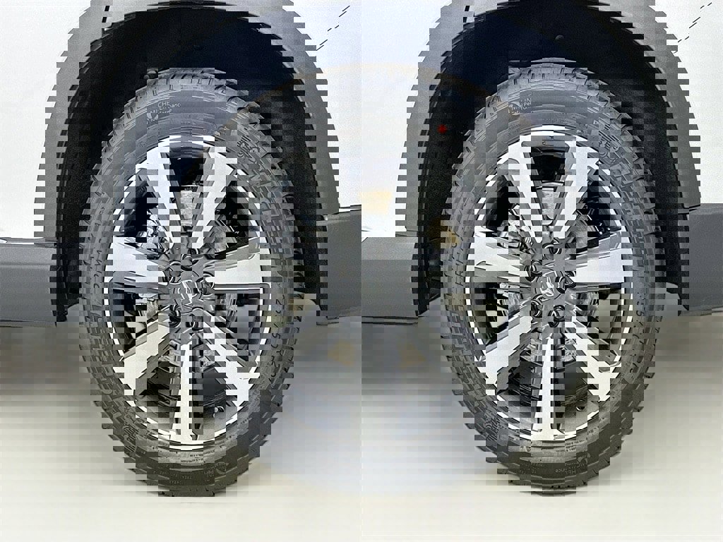 New 2025 Honda Pilot Touring image 11