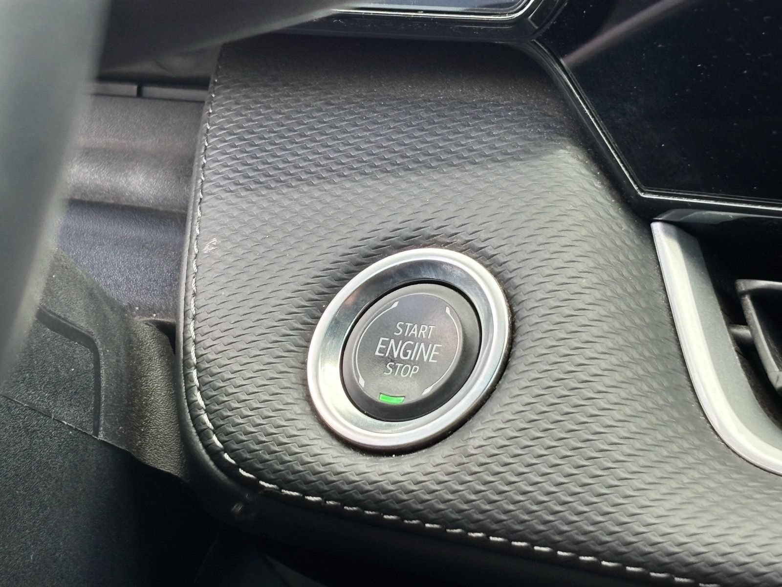 Used 2025 Chevrolet Equinox LT FWD image 22