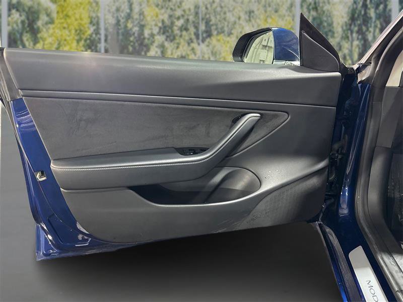 Used 2018 Tesla Model 3 Long Range image 18