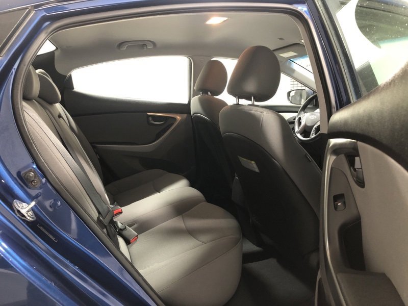 Used 2015 Hyundai Elantra SE w/ Option Group 02 image 10