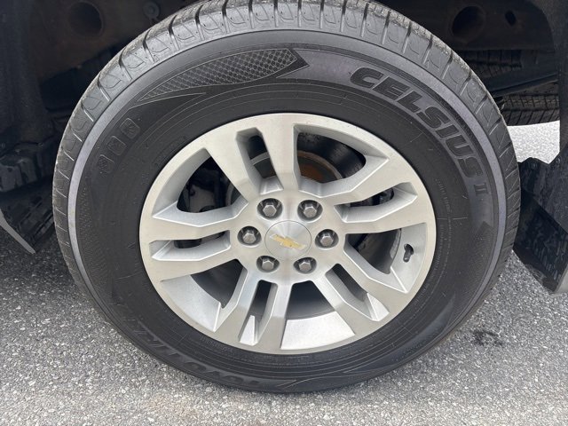 Used 2018 Chevrolet Silverado 1500 LT w/ All Star Edition image 16