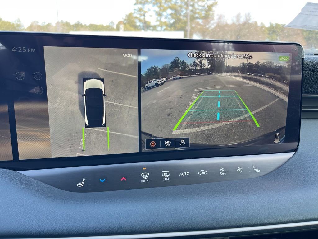 New 2026 Nissan Leaf Platinum+ w/ Cargo Package (Platinum+) image 9