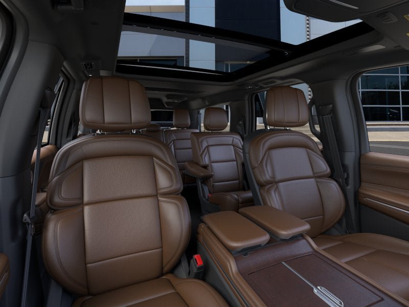 New 2026 Lincoln Navigator L Reserve AWD/4WD image 10