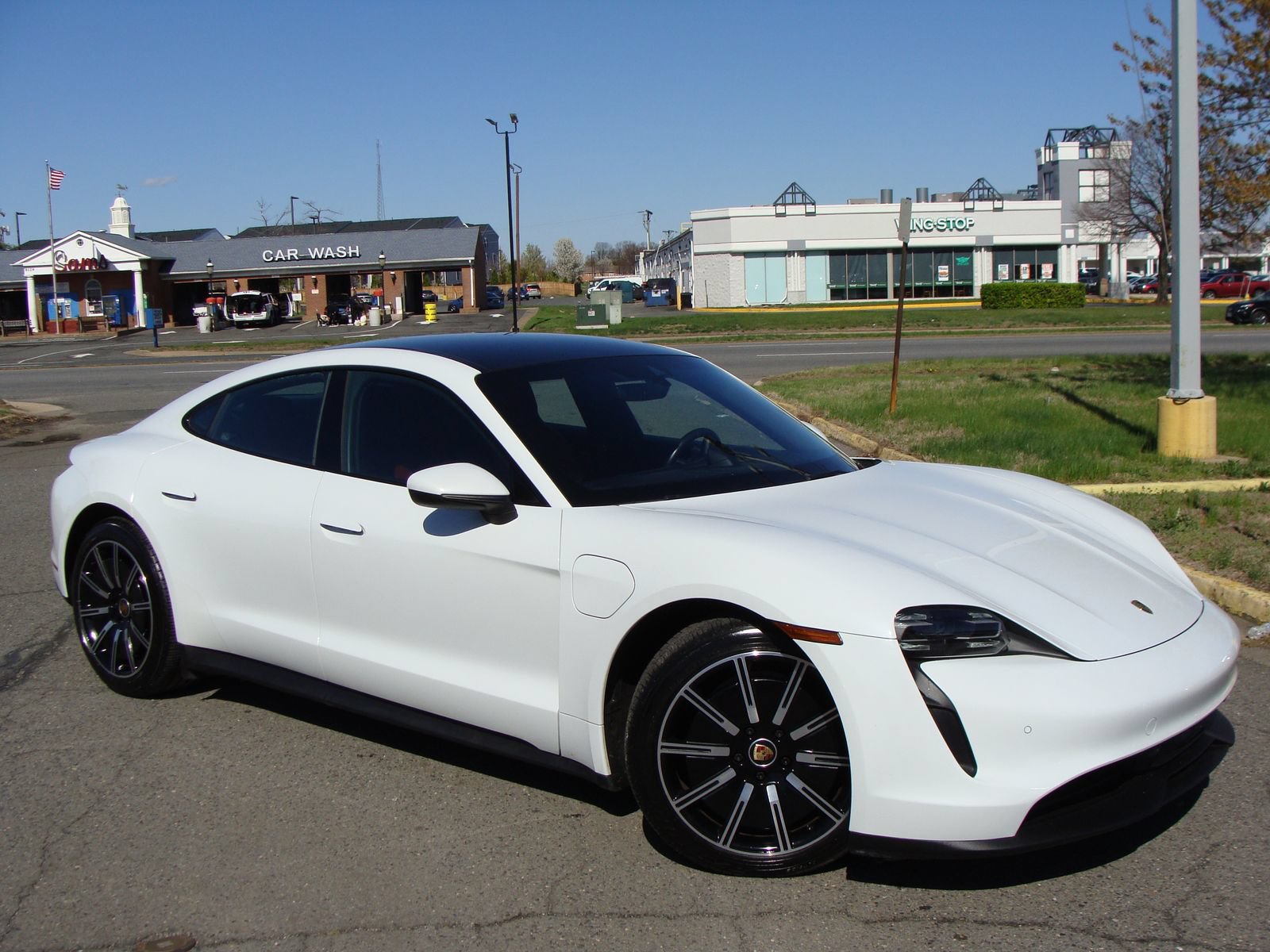 Used 2020 Porsche Taycan 4S AWD/4WD image 1