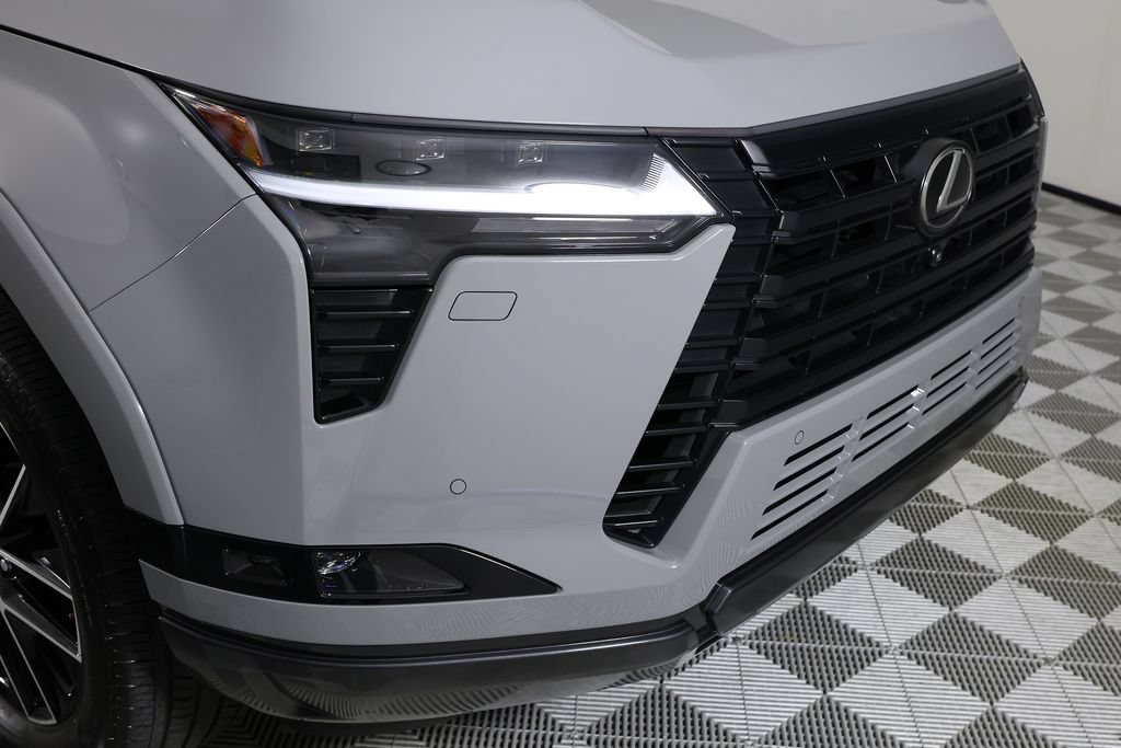 Used 2025 Lexus GX 550 w/ Accessory Package (2T) AWD/4WD image 43