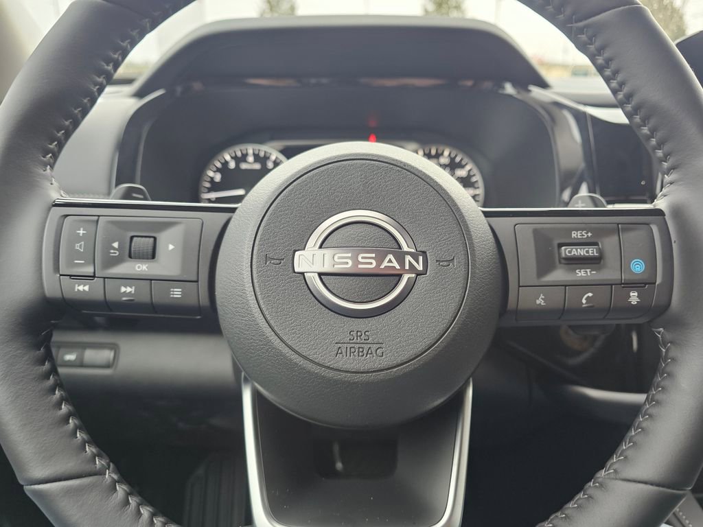 New 2025 Nissan Pathfinder SL image 18
