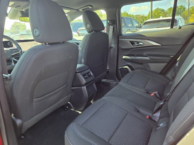 Certified 2025 Chevrolet Equinox EV LT w/ Comfort Package FWD image 13