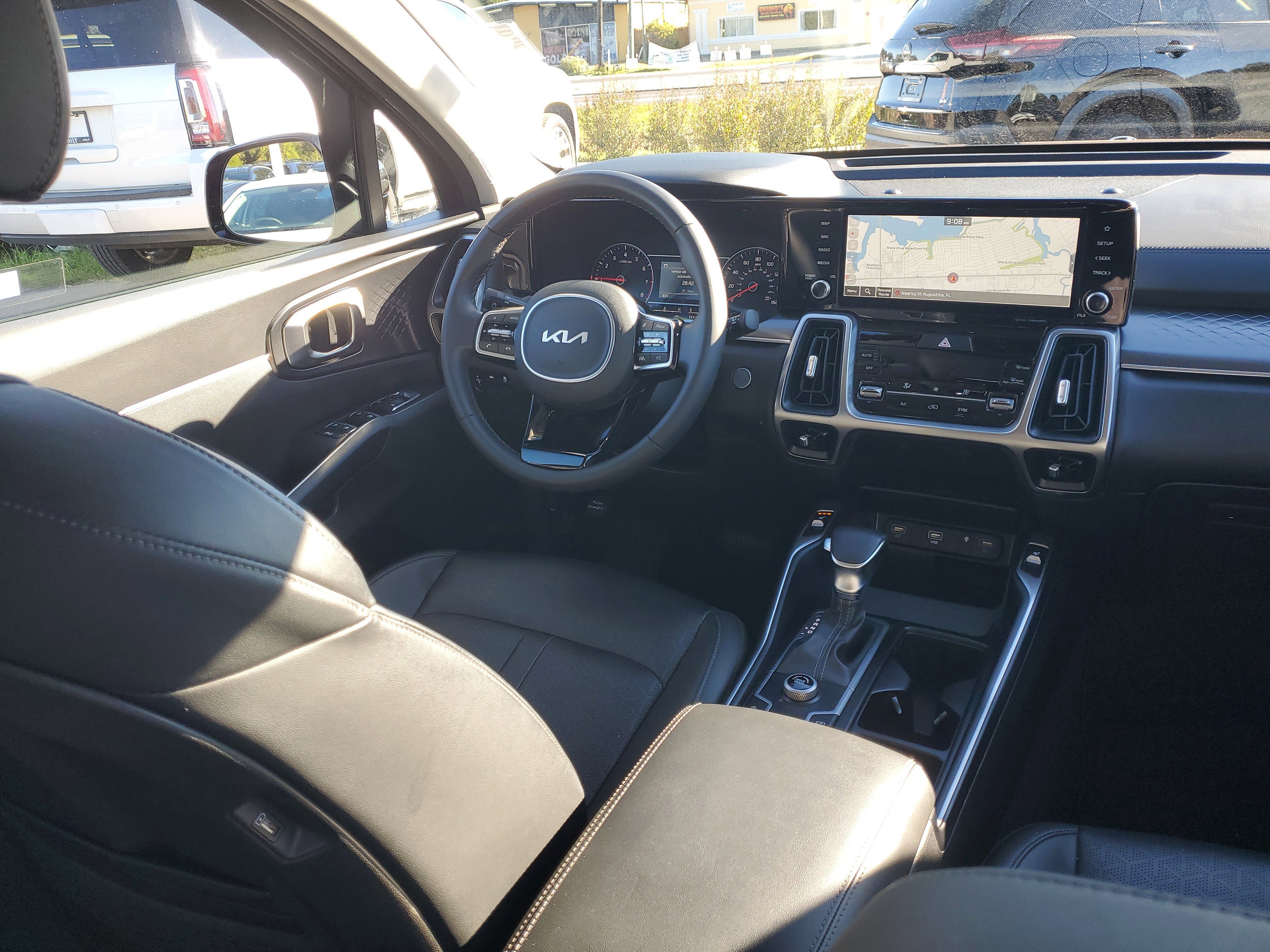 Certified 2023 Kia Sorento S w/ Panoramic Sunroof Package image 13