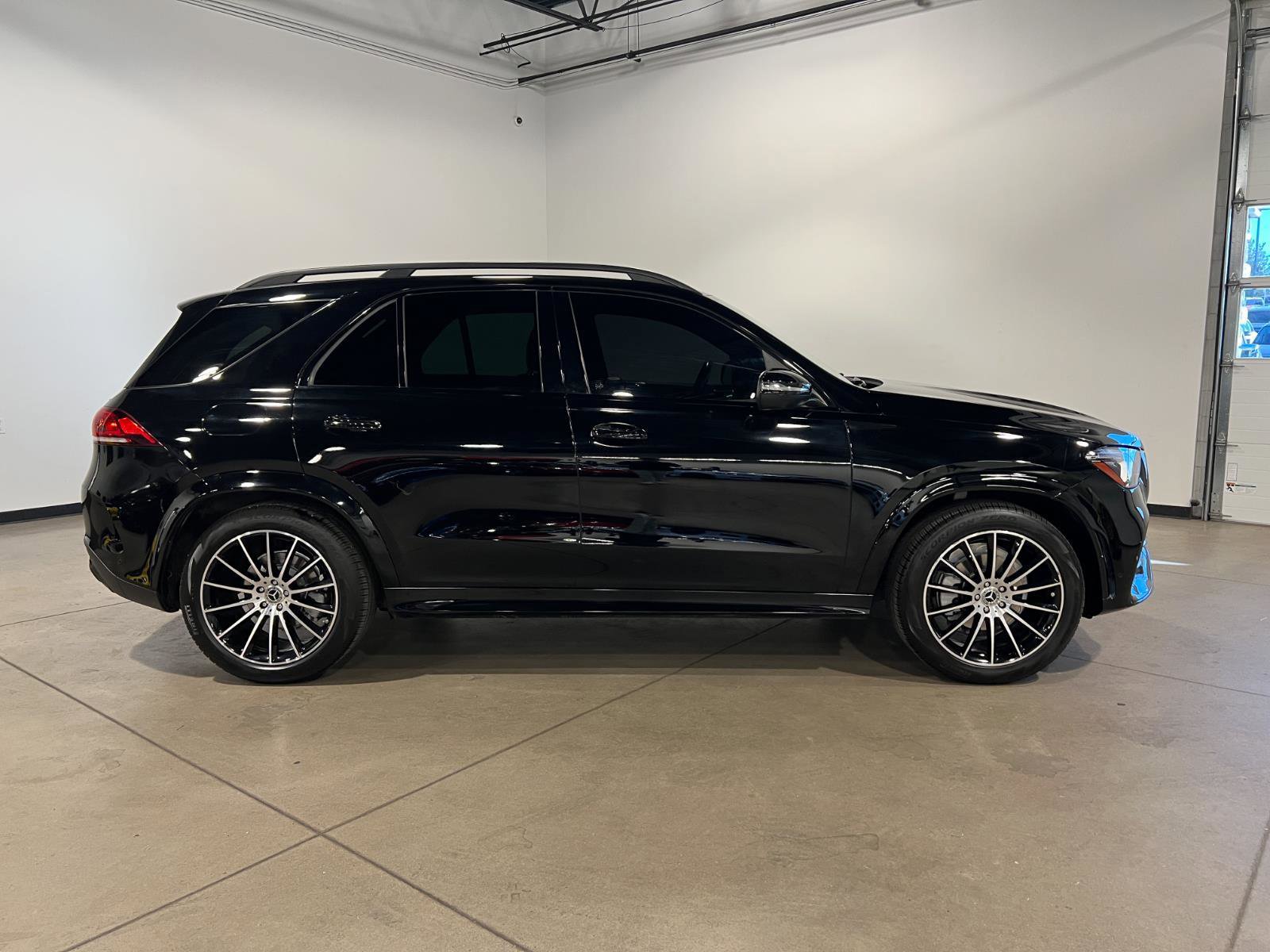 Used 2022 Mercedes-Benz GLE 350 4MATIC image 2