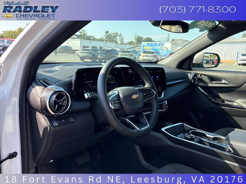 Used 2026 Chevrolet Equinox LT FWD image 4