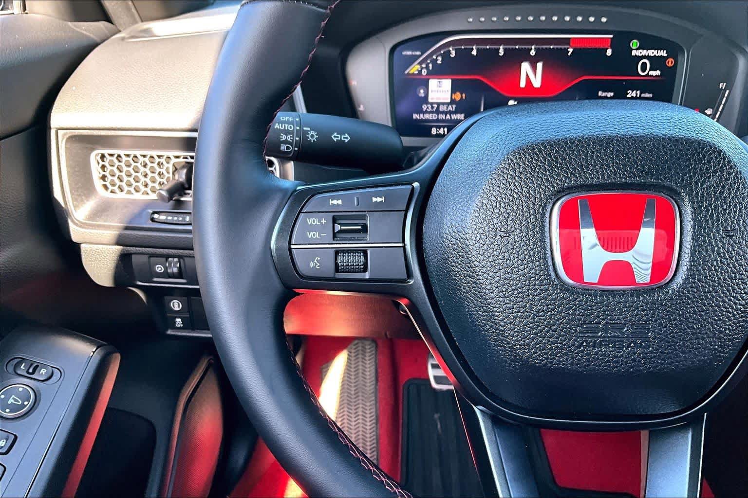 Used 2025 Honda Civic Type R image 24