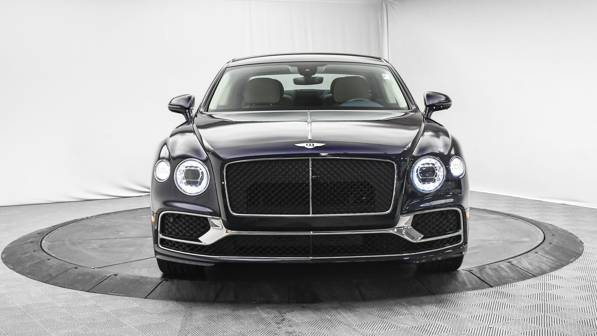 Certified 2024 Bentley Flying Spur Mulliner image 7