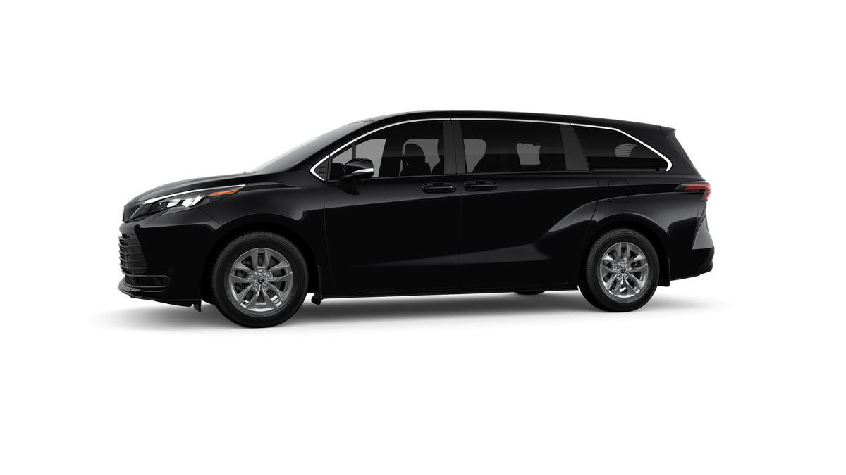 New 2026 Toyota Sienna LE FWD image 3