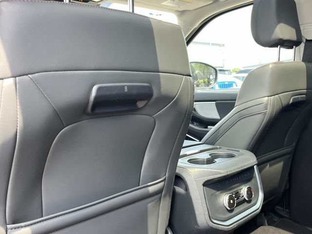 Used 2025 Ford Expedition Active AWD/4WD image 25