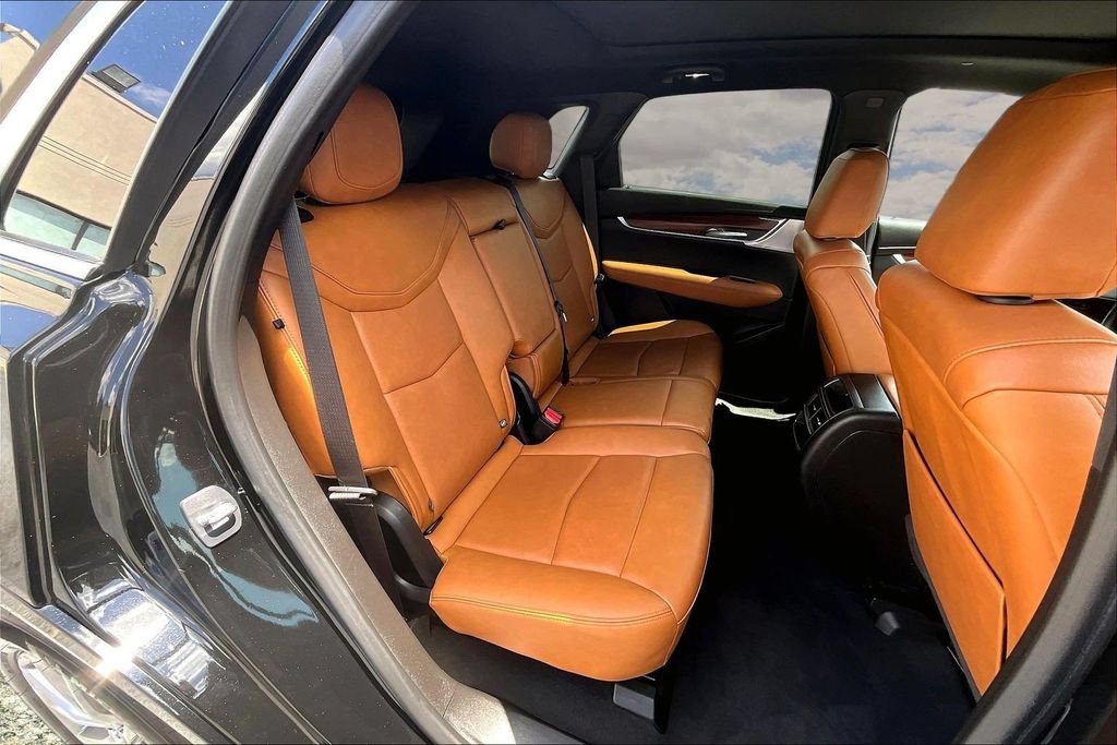 Certified 2023 Cadillac XT5 Premium Luxury AWD/4WD image 25