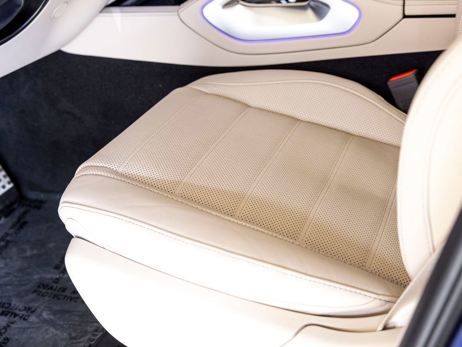 New 2026 Mercedes-Benz GLS 580 4MATIC image 19