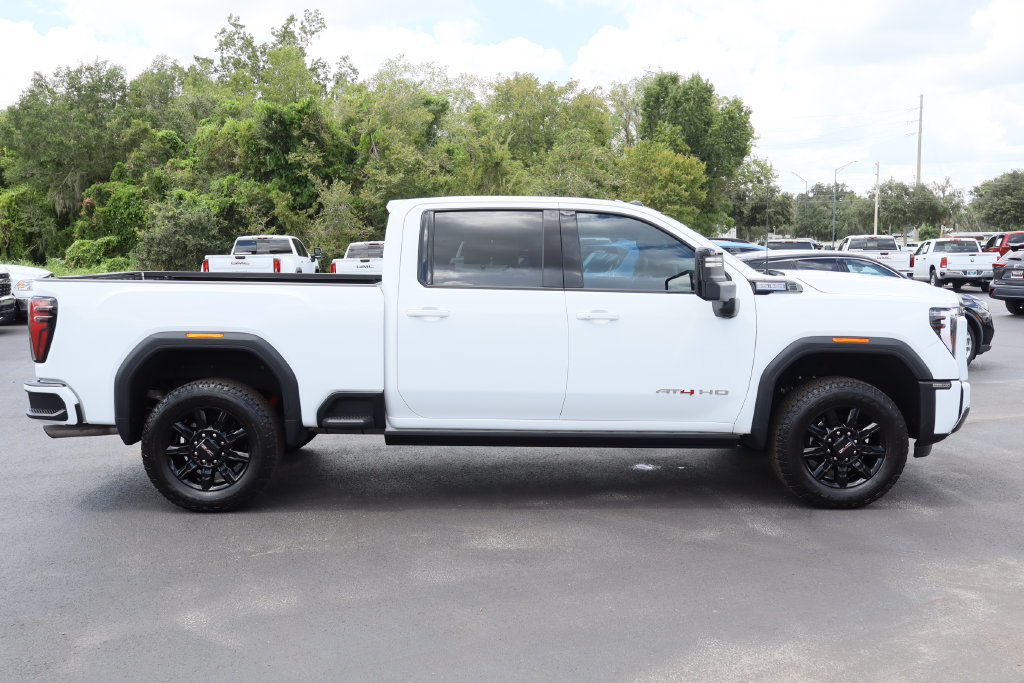Certified 2025 GMC Sierra 2500 AT4 w/ AT4 Premium Plus Package AWD/4WD image 10