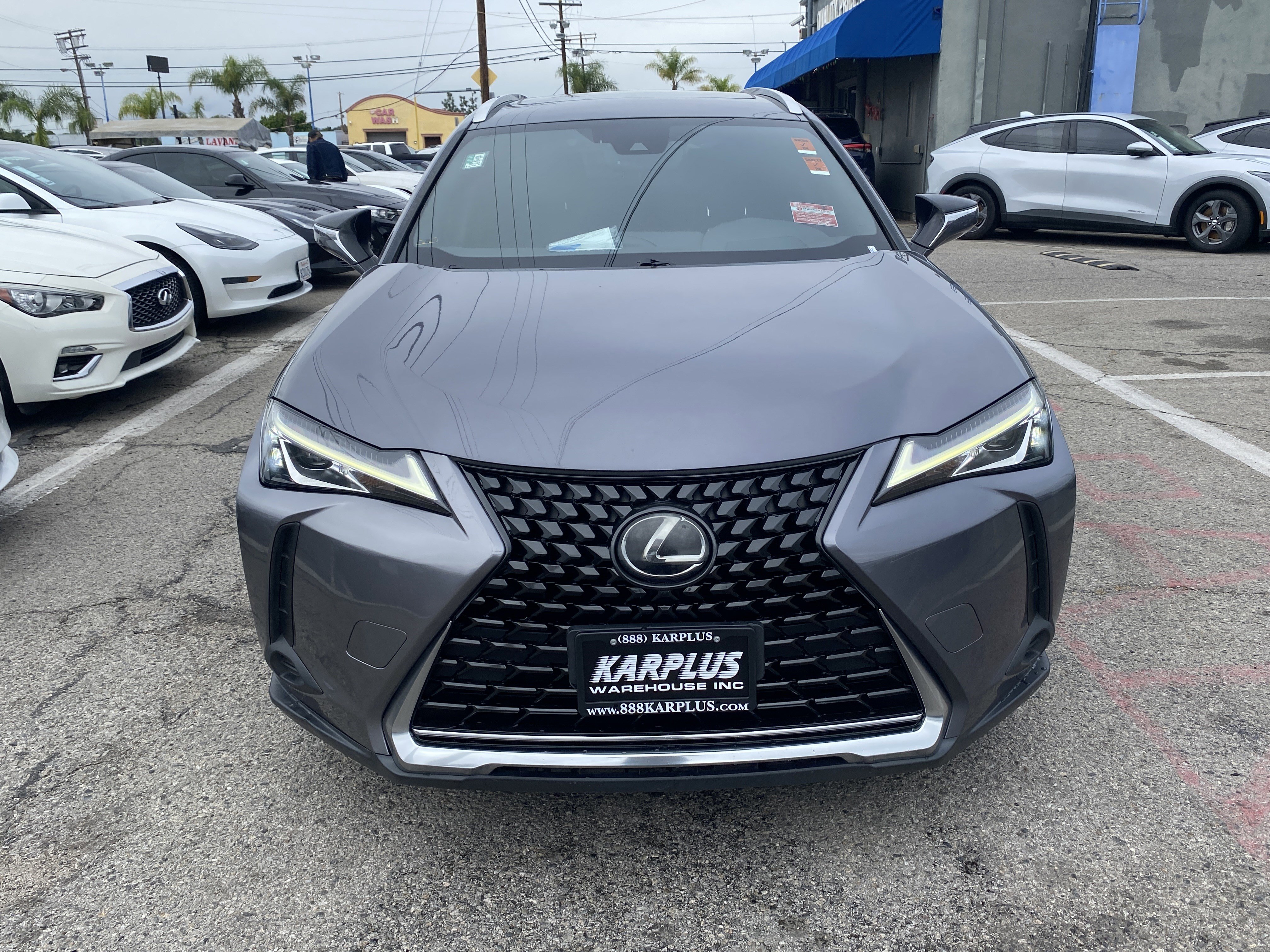 Used 2019 Lexus UX 200 w/ Premium Package FWD image 3