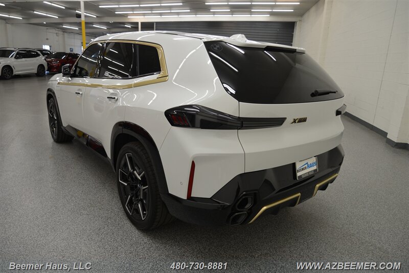 Used 2024 BMW XM AWD/4WD image 13